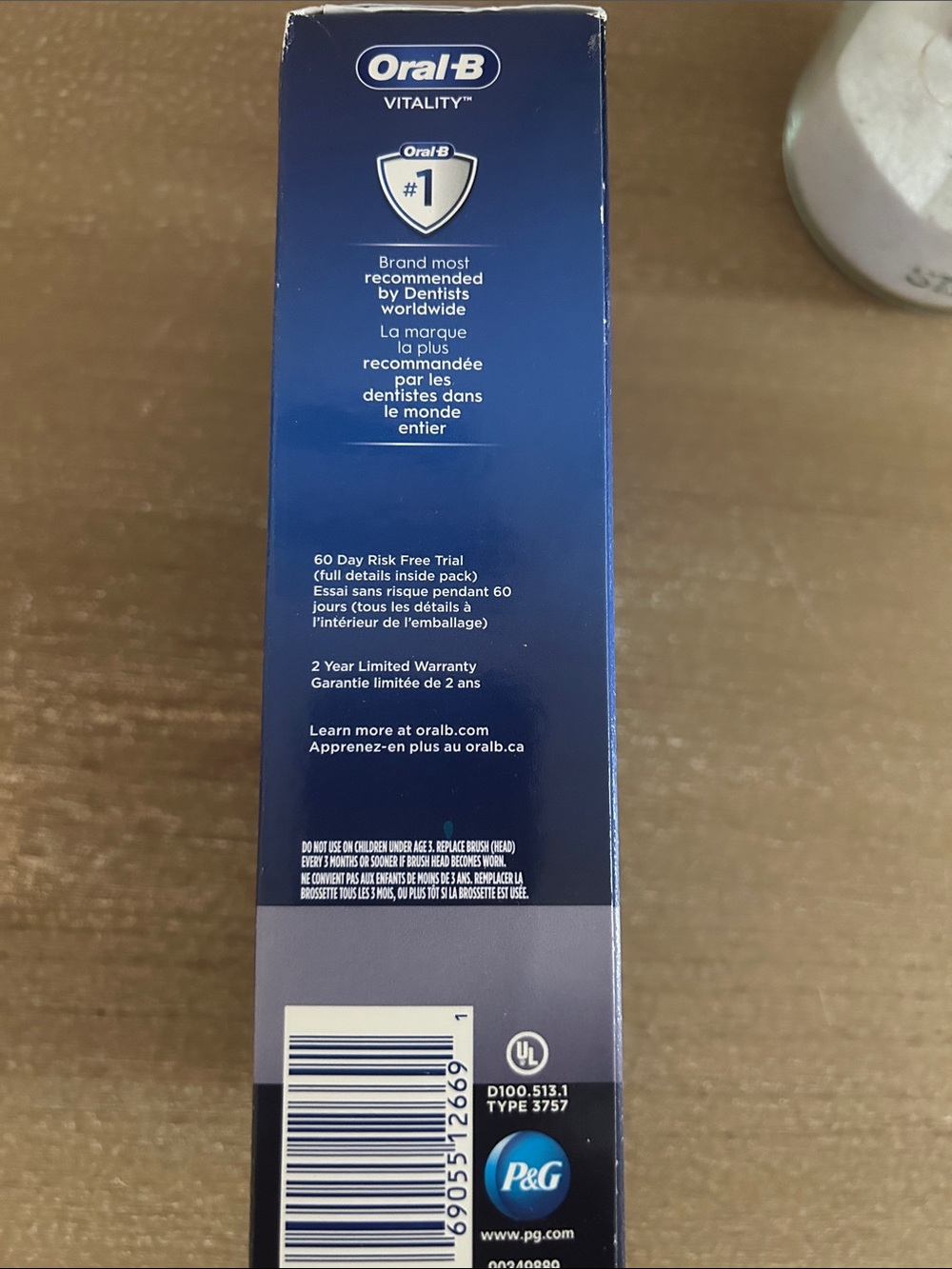 Oral‑B Vitality FlossAction Electric Toothbrush  NIB - Picture 3 of 3